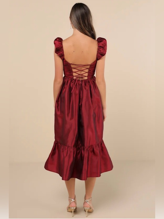 Lulus Dresses & Skirts - NWT Lulus Burgundy Square-Neck Taffeta Lace Up Back Midi Dress
